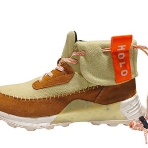 HOLO Women's Tan and Brown Lace Up Boots